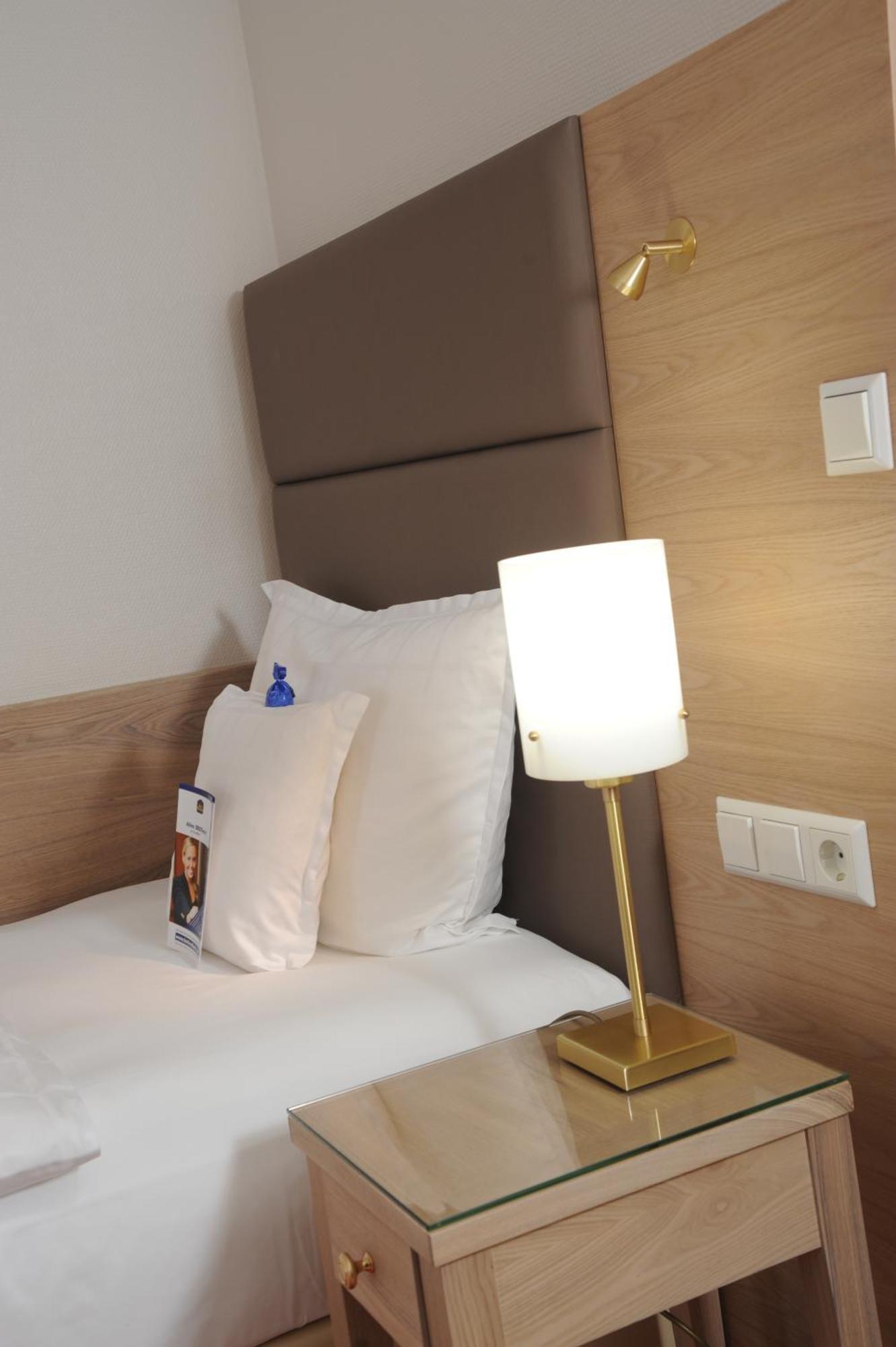 Best Western Hotel Der Foehrenhof Hannover Exterior photo