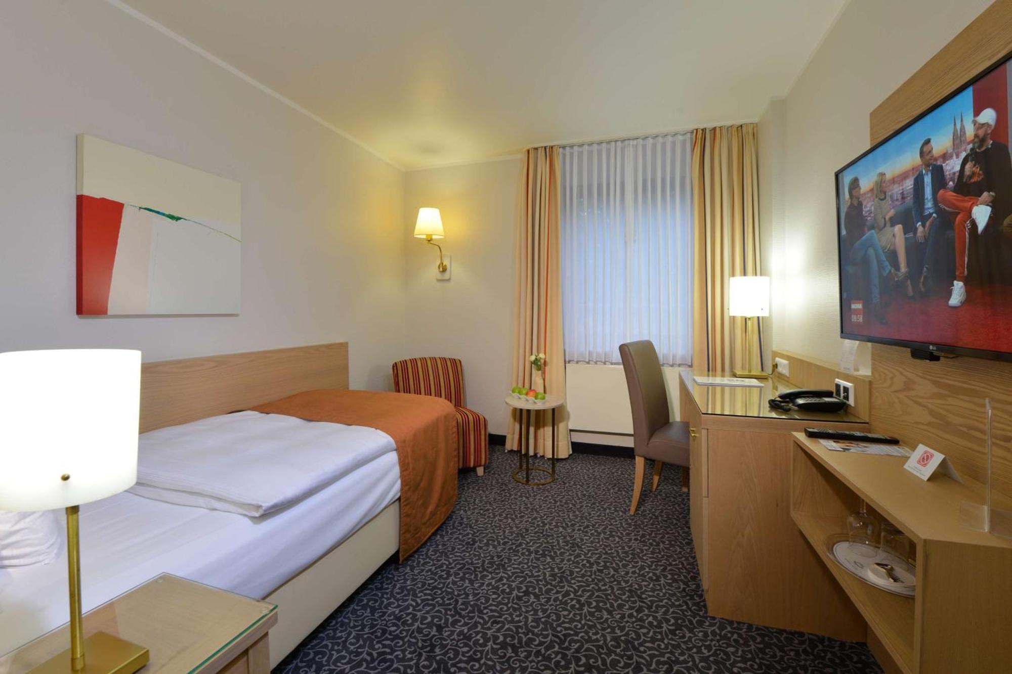 Best Western Hotel Der Foehrenhof Hannover Exterior photo
